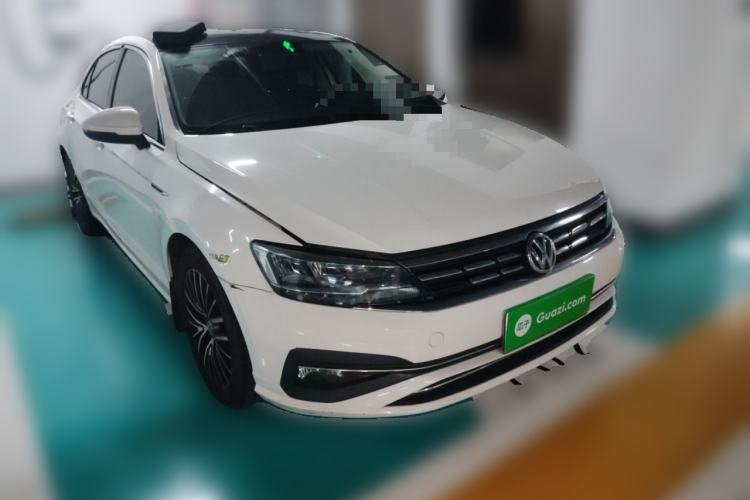 Used Volkswagen Lamando 2019 230TSI DSG Fashion Edition China V Standard Front Right 45 Deg