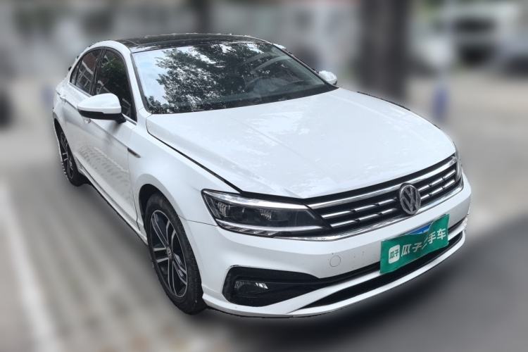 Used Volkswagen Lamando 2019 280TSI DSG Comfort Edition China V Standard Front Right 45 Deg