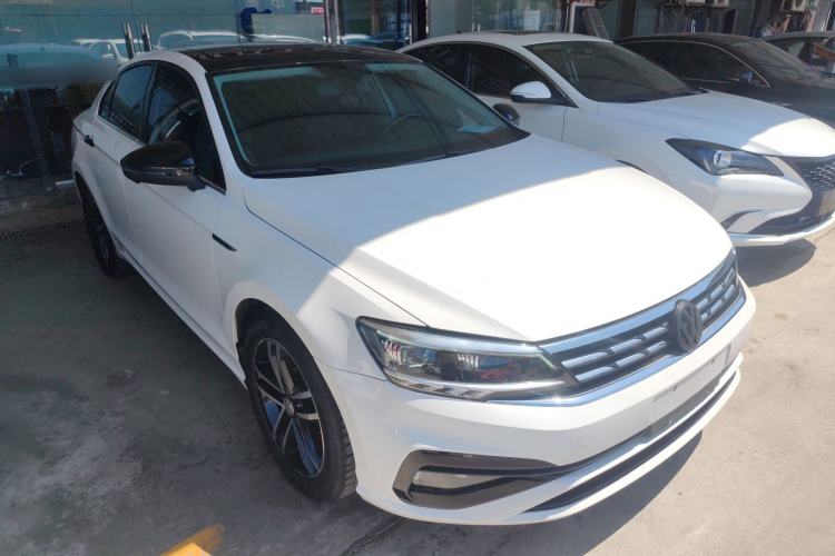 Used Volkswagen Lamando 2019 280TSI DSG Comfort Edition China VI standard Front Right 45 Deg