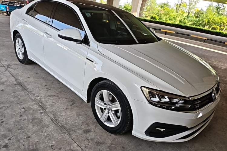 Used Volkswagen Lamando 2019 230TSI DSG Fashion Edition China VI Front Right 45 Deg