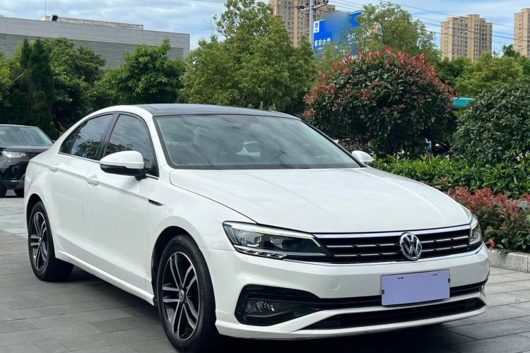 Used Volkswagen Lamando 2019 280TSI DSG Comfort Edition China V Standard Front Right 45 Deg