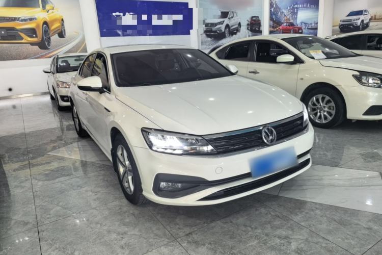 Used Volkswagen Lamando 2019 230TSI DSG Fashion Edition China V Standard Front Right 45 Deg