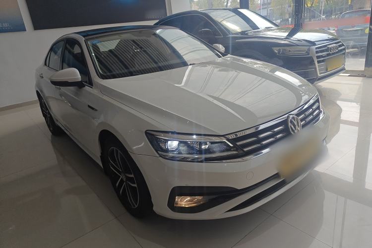 Used Volkswagen Lamando 2019 280TSI DSG Comfort Edition China V Standard Front Right 45 Deg