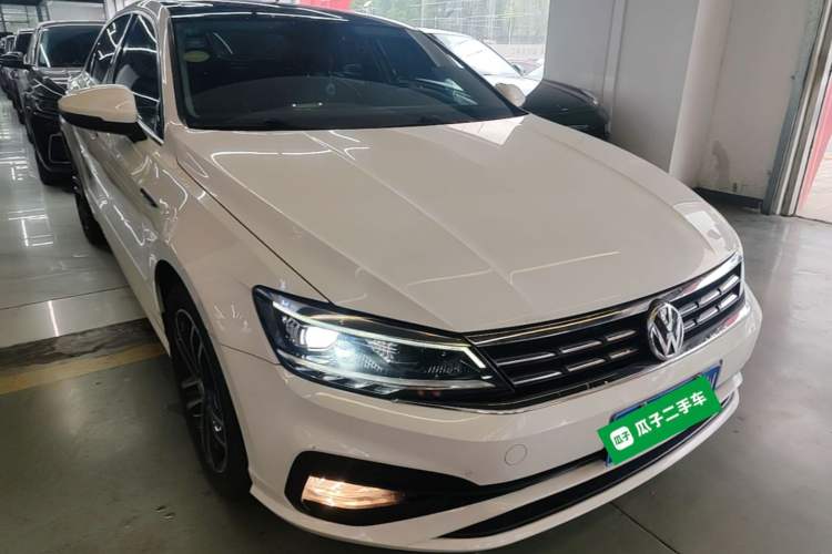 Used Volkswagen Lamando 2019 280TSI DSG Comfort Edition China VI standard Front Right 45 Deg