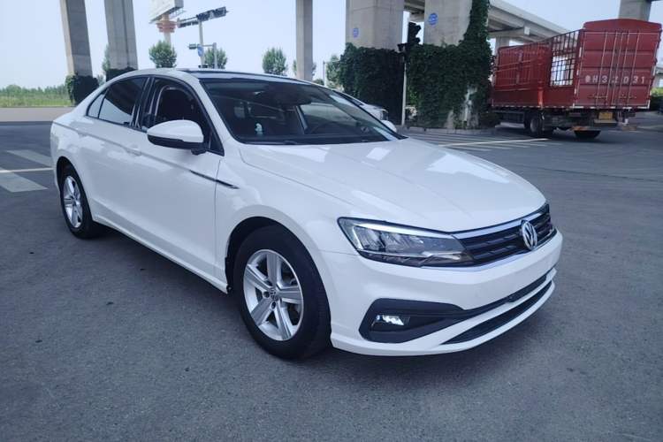 Used Volkswagen Lamando 2019 230TSI DSG Fashion Edition China VI Front Right 45 Deg