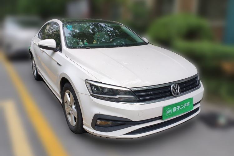 Used Volkswagen Lamando 2019 230TSI DSG Fashion Edition China VI Front Right 45 Deg