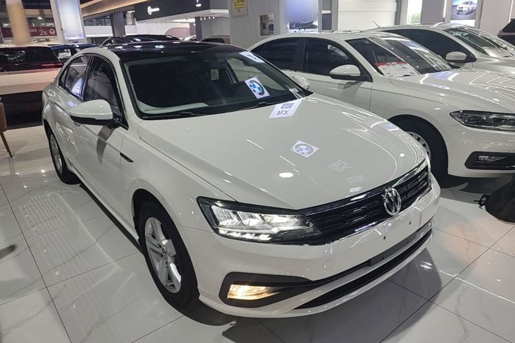 Used Volkswagen Lamando 2019 230TSI DSG Vision Edition China VI Standard Front Right 45 Deg