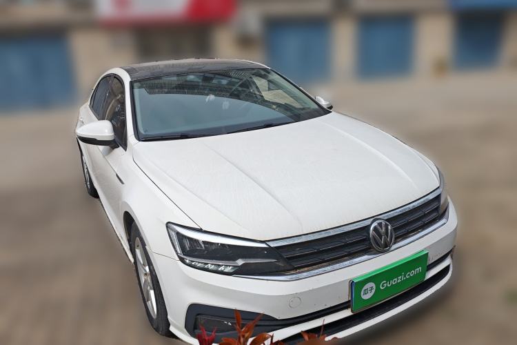 Used Volkswagen Lamando 2019 230TSI DSG Fashion Edition China VI Front Right 45 Deg