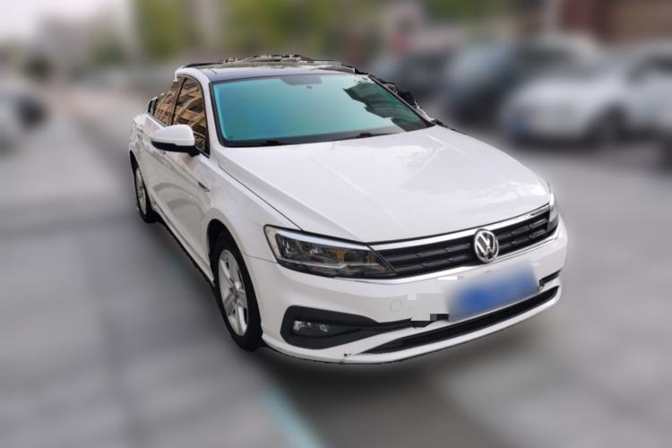Used Volkswagen Lamando 2019 230TSI DSG Vision Edition China VI Standard Front Right 45 Deg