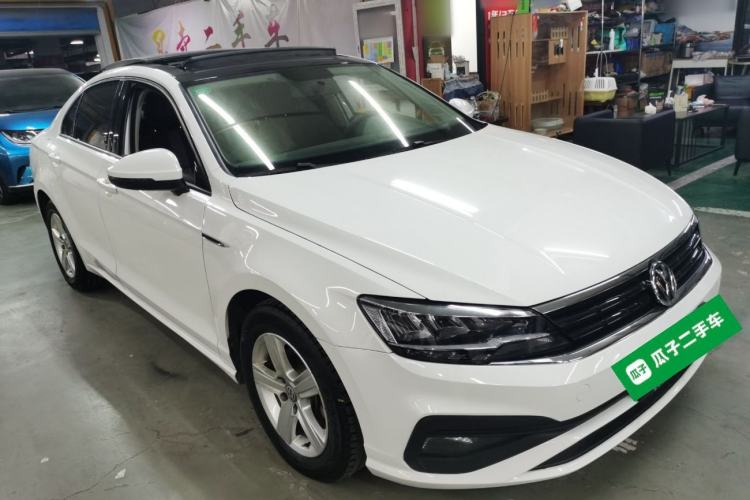 Used Volkswagen Lamando 2019 230TSI DSG Fashion Edition China V Standard Front Right 45 Deg