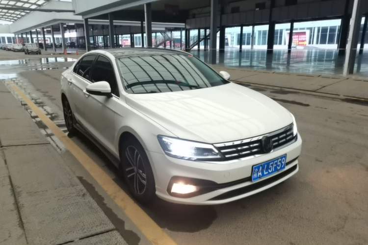 Used Volkswagen Lamando 2019 280TSI DSG Comfort Edition China V Standard Front Right 45 Deg
