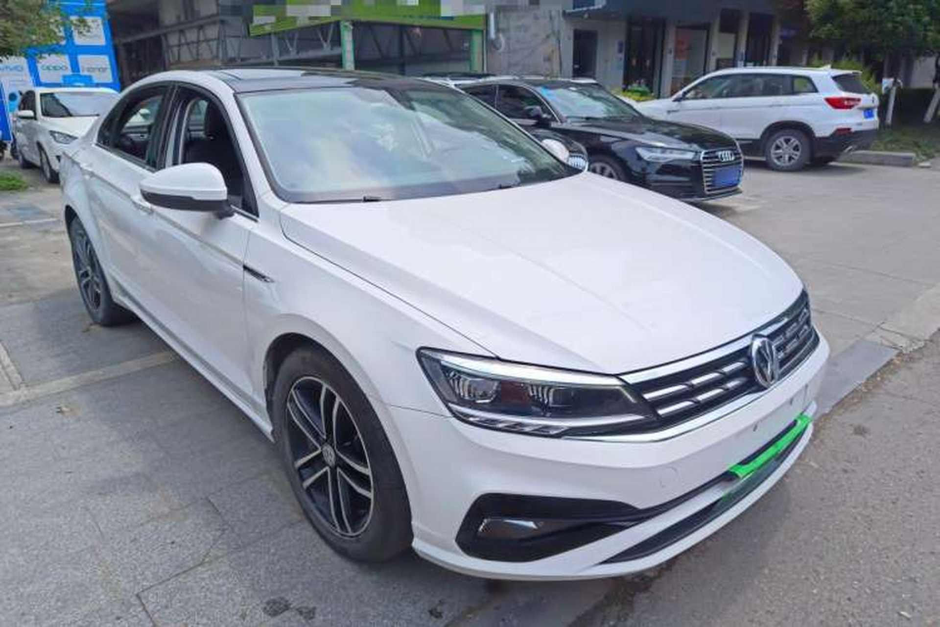 Used Volkswagen Lamando 2019 280TSI DSG Comfort Edition China V Standard Front Right 45 Deg