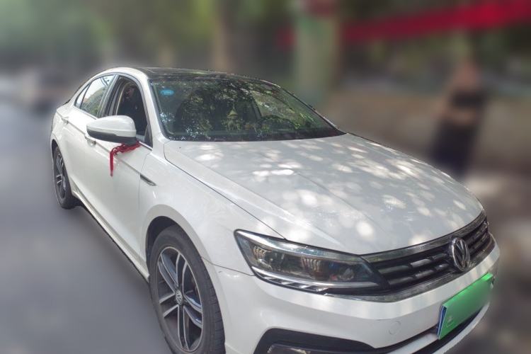 Used Volkswagen Lamando 2019 280TSI DSG Comfort Edition China VI standard Front Right 45 Deg