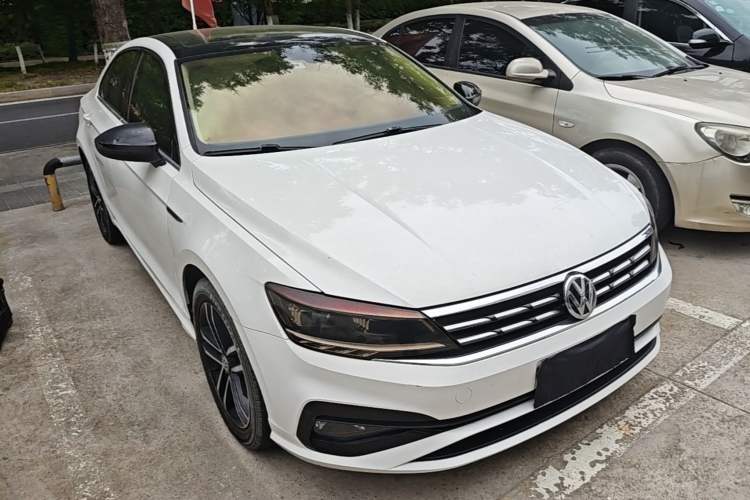 Used Volkswagen Lamando 2019 280TSI DSG Comfort Edition China VI standard Front Right 45 Deg