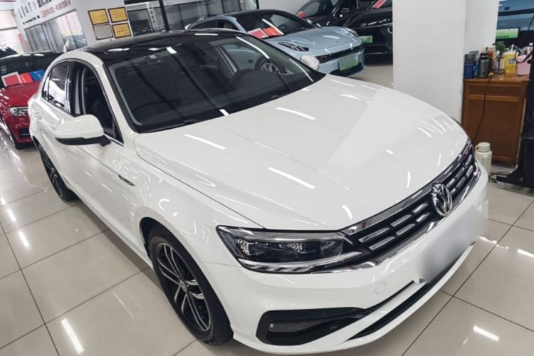 Used Volkswagen Lamando 2019 280TSI DSG Comfort Edition China V Standard Front Right 45 Deg