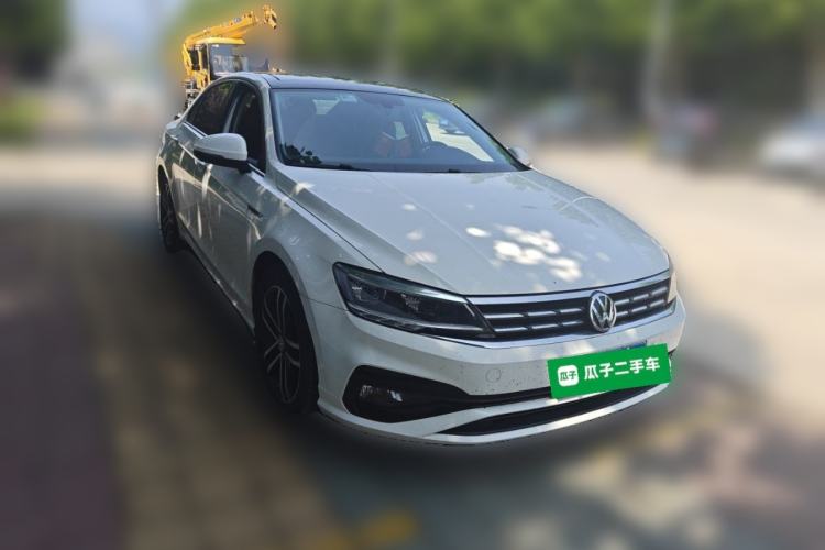 Used Volkswagen Lamando 2019 280TSI DSG Comfort Edition China VI standard Front Right 45 Deg