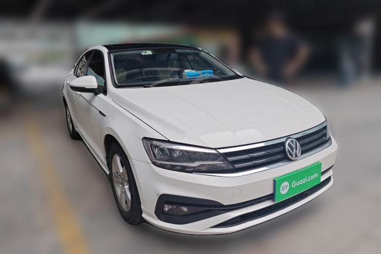 Used Volkswagen Lamando 2019 230TSI DSG Fashion Edition China V Standard Front Right 45 Deg