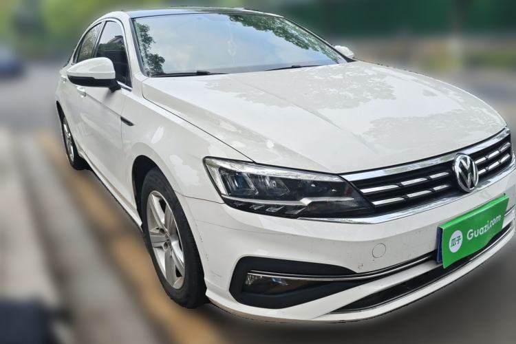 Used Volkswagen Lamando 2019 230TSI DSG Fashion Edition China V Standard Front Right 45 Deg