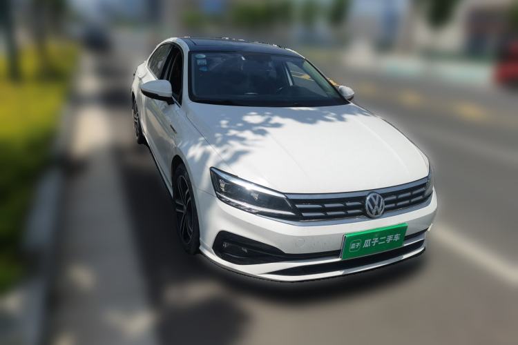 Used Volkswagen Lamando 2019 280TSI DSG Comfort Edition China V Standard Front Right 45 Deg