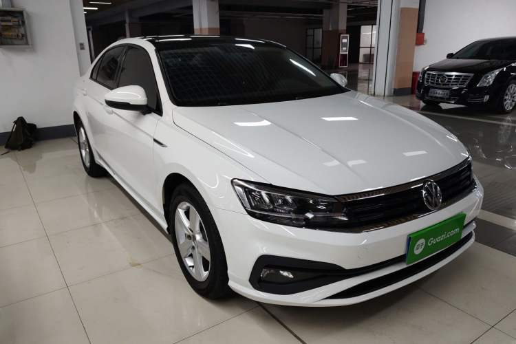Used Volkswagen Lamando 2019 230TSI DSG Fashion Edition China VI Front Right 45 Deg
