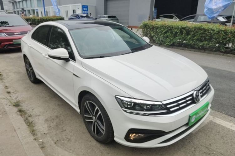 Used Volkswagen Lamando 2019 280TSI DSG Comfort Edition China VI standard Front Right 45 Deg