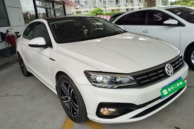 Used Volkswagen Lamando 2019 280TSI DSG Comfort Edition China VI standard Front Right 45 Deg