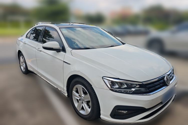 Used Volkswagen Lamando 2019 230TSI DSG Fashion Edition China V Standard Front Right 45 Deg