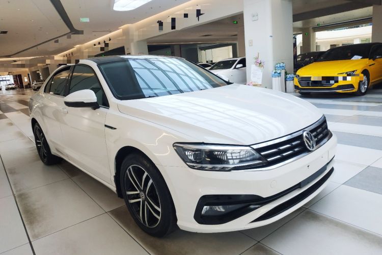 Used Volkswagen Lamando 2019 280TSI DSG Comfort Edition China V Standard Front Right 45 Deg