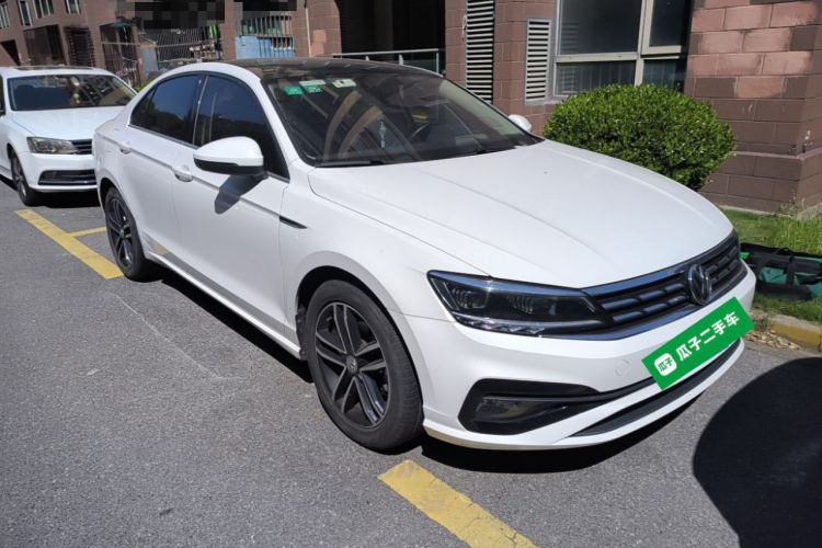 Used Volkswagen Lamando 2019 280TSI DSG Comfort Edition China VI standard Front Right 45 Deg