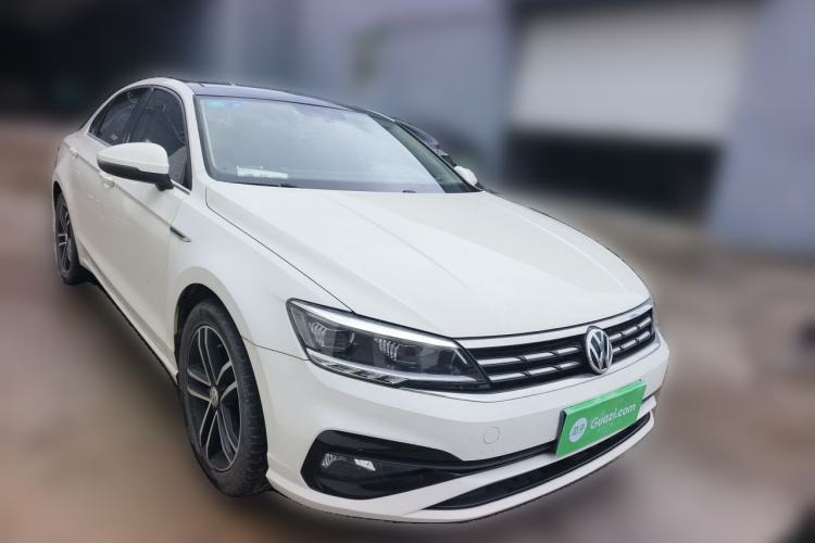 Used Volkswagen Lamando 2019 280TSI DSG Comfort Edition China V Standard Front Right 45 Deg