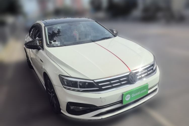 Used Volkswagen Lamando 2019 280TSI DSG Comfort Edition China V Standard Front Right 45 Deg