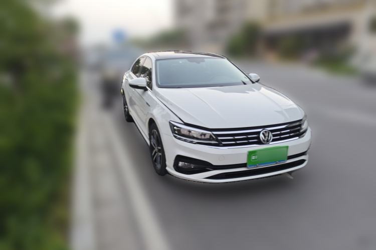 Used Volkswagen Lamando 2019 280TSI DSG Comfort Edition China V Standard Front Right 45 Deg