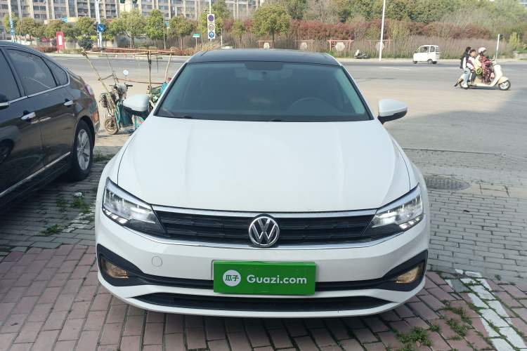 Used Volkswagen Lamando 2019 230TSI DSG Fashion Edition China VI Front