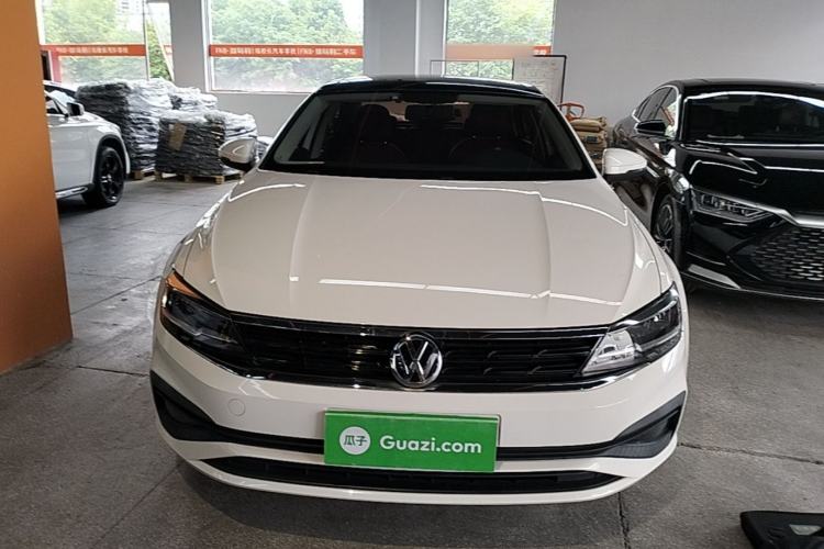 Used Volkswagen Lamando 2019 230TSI DSG Fashion Edition China VI Front