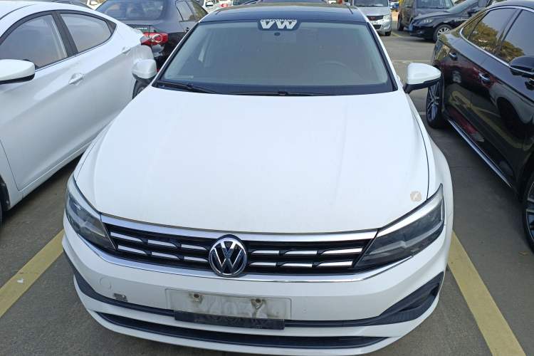 Used Volkswagen Lamando 2019 230TSI DSG Fashion Edition China V Standard Front