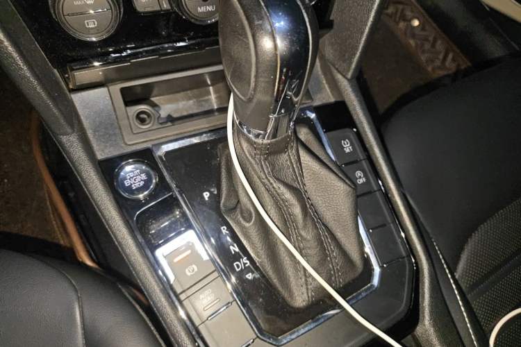 Used Volkswagen Lamando 2019 280TSI DSG Comfort Edition China V Standard Gear Lever