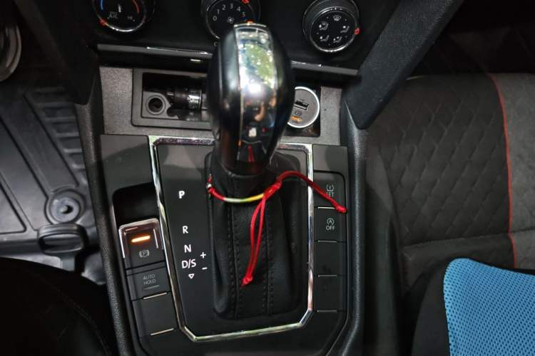 Used Volkswagen Lamando 2019 230TSI DSG Fashion Edition China VI Gear Lever