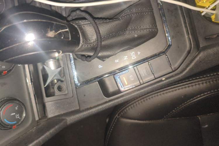 Used Volkswagen Lamando 2019 230TSI DSG Fashion Edition China VI Gear Lever