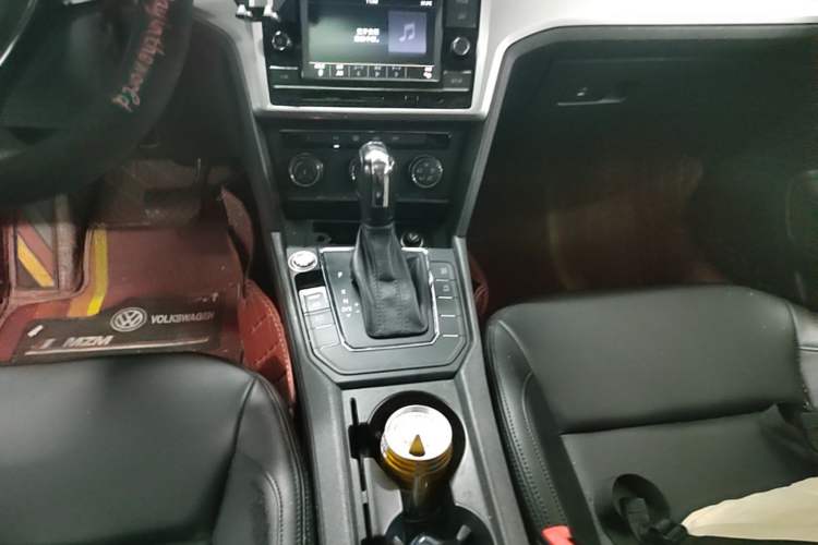 Used Volkswagen Lamando 2019 230TSI DSG Fashion Edition China VI Gear Lever