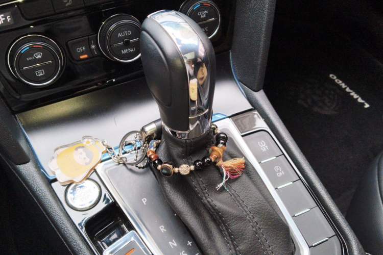 Used Volkswagen Lamando 2019 280TSI DSG Comfort Edition China VI standard Gear Lever