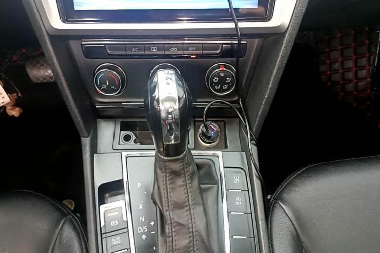 Used Volkswagen Lamando 2019 230TSI DSG Fashion Edition China VI Gear Lever