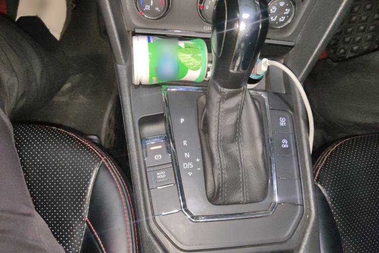 Used Volkswagen Lamando 2019 230TSI DSG Vision Edition China VI Standard Gear Lever