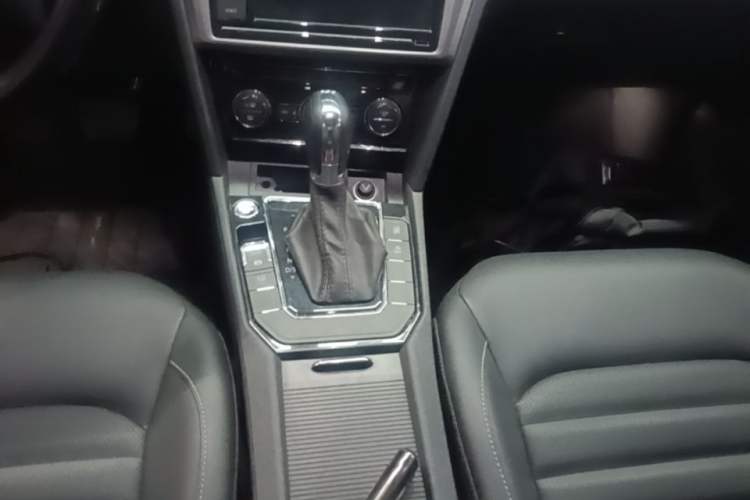 Used Volkswagen Lamando 2019 280TSI DSG Comfort Edition China V Standard Gear Lever