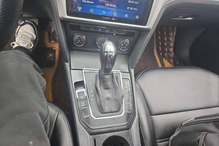 Used Volkswagen Lamando 2019 230TSI DSG Fashion Edition China VI Gear Lever