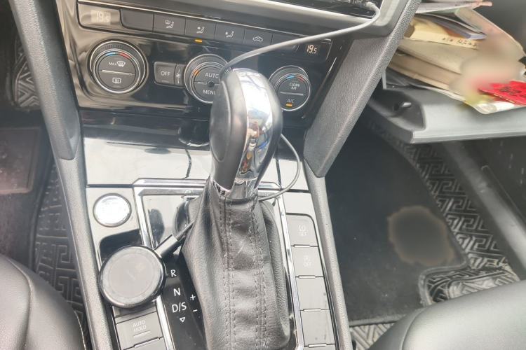 Used Volkswagen Lamando 2019 280TSI DSG Comfort Edition China V Standard Gear Lever