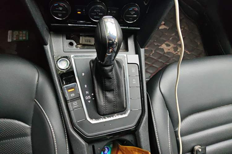 Used Volkswagen Lamando 2019 280TSI DSG Comfort Edition China VI standard Gear Lever