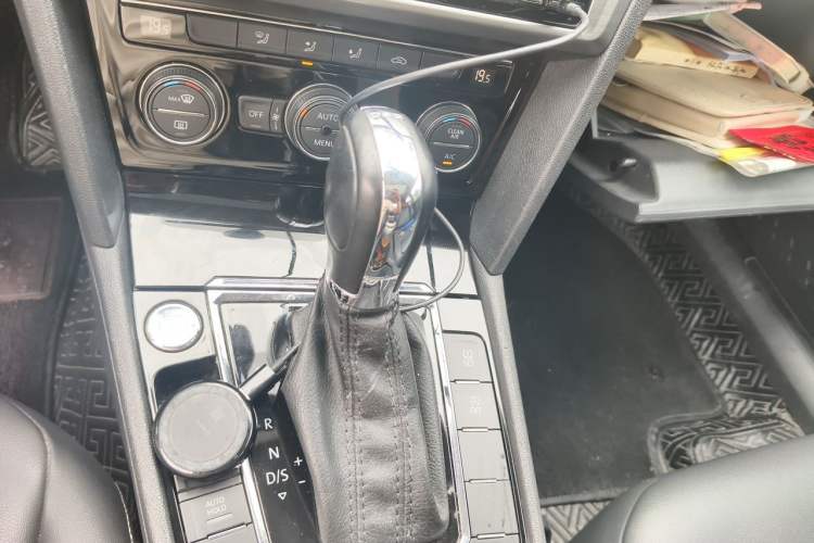 Used Volkswagen Lamando 2019 280TSI DSG Comfort Edition China V Standard Gear Lever
