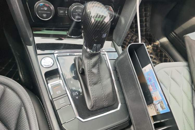 Used Volkswagen Lamando 2019 280TSI DSG Comfort Edition China VI standard Gear Lever