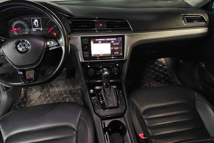 Used Volkswagen Lamando 2019 280TSI DSG Comfort Edition China V Standard Gear Lever