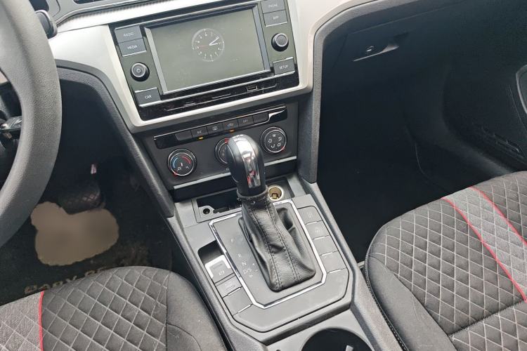 Used Volkswagen Lamando 2019 230TSI DSG Fashion Edition China VI Gear Lever